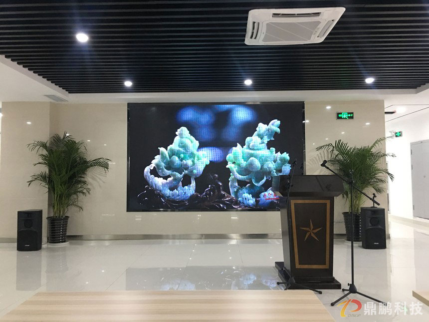 在室內(nèi)安裝LED顯示屏的好處